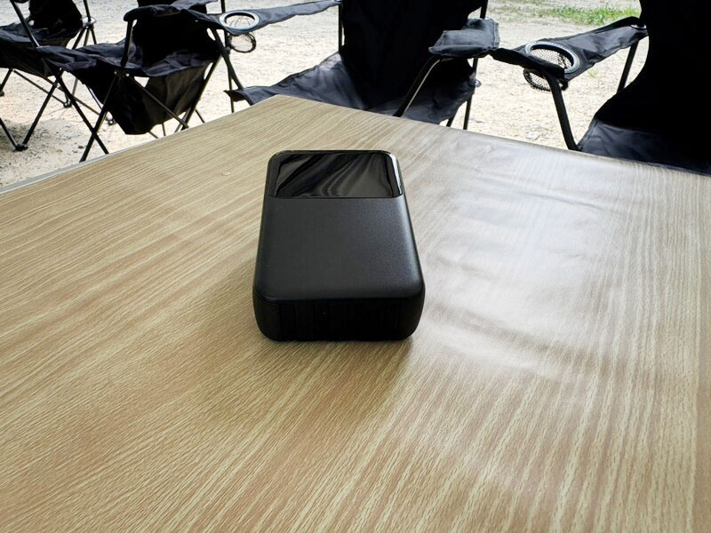 無料オプションのモバイルバッテリー